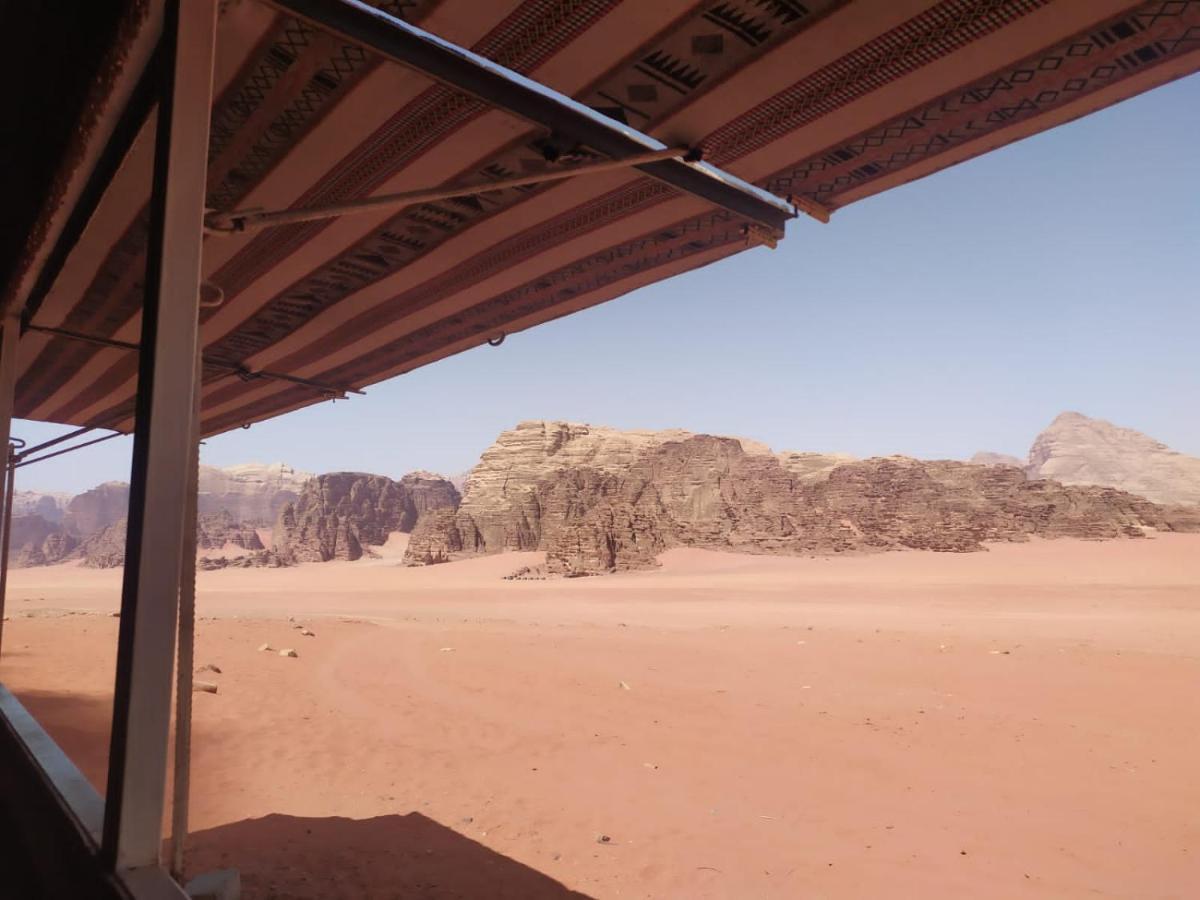 Hotel Omar Ghazi Camp Wadi Rum Zewnętrze zdjęcie