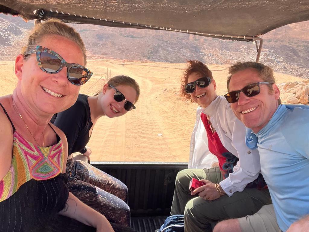 Hotel Omar Ghazi Camp Wadi Rum Zewnętrze zdjęcie