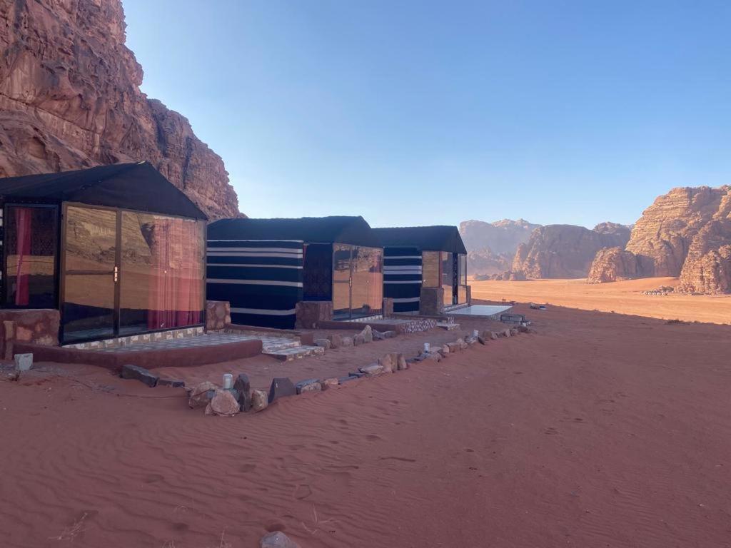 Hotel Omar Ghazi Camp Wadi Rum Zewnętrze zdjęcie
