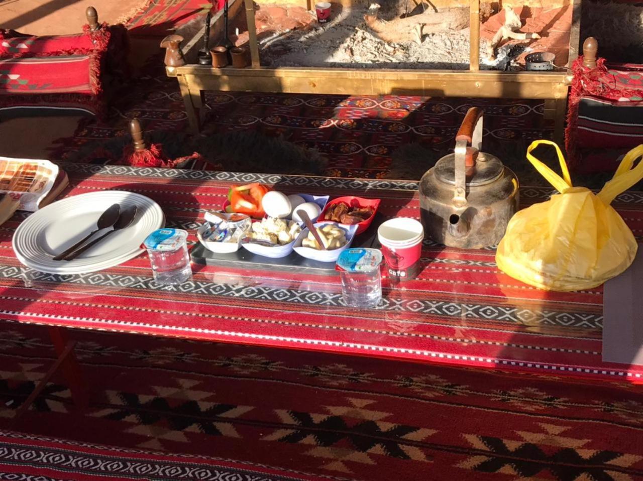 Hotel Omar Ghazi Camp Wadi Rum Zewnętrze zdjęcie