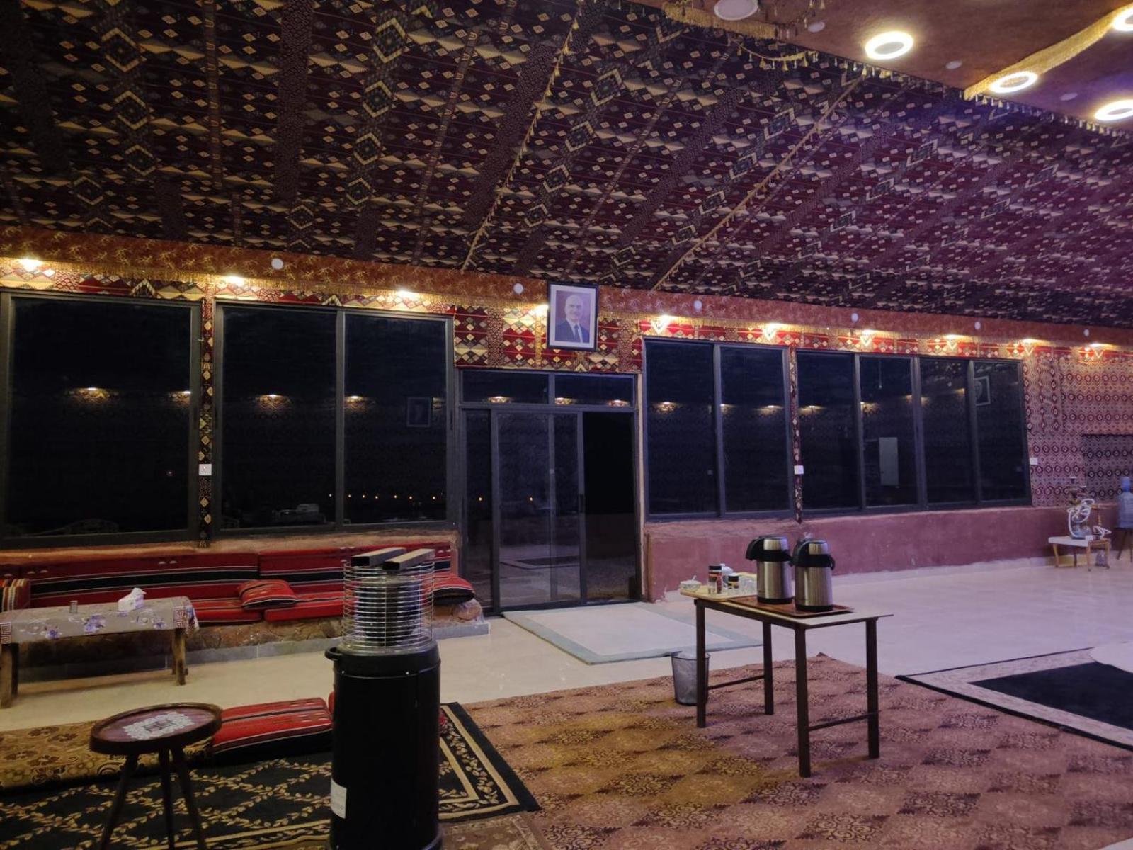 Hotel Omar Ghazi Camp Wadi Rum Zewnętrze zdjęcie