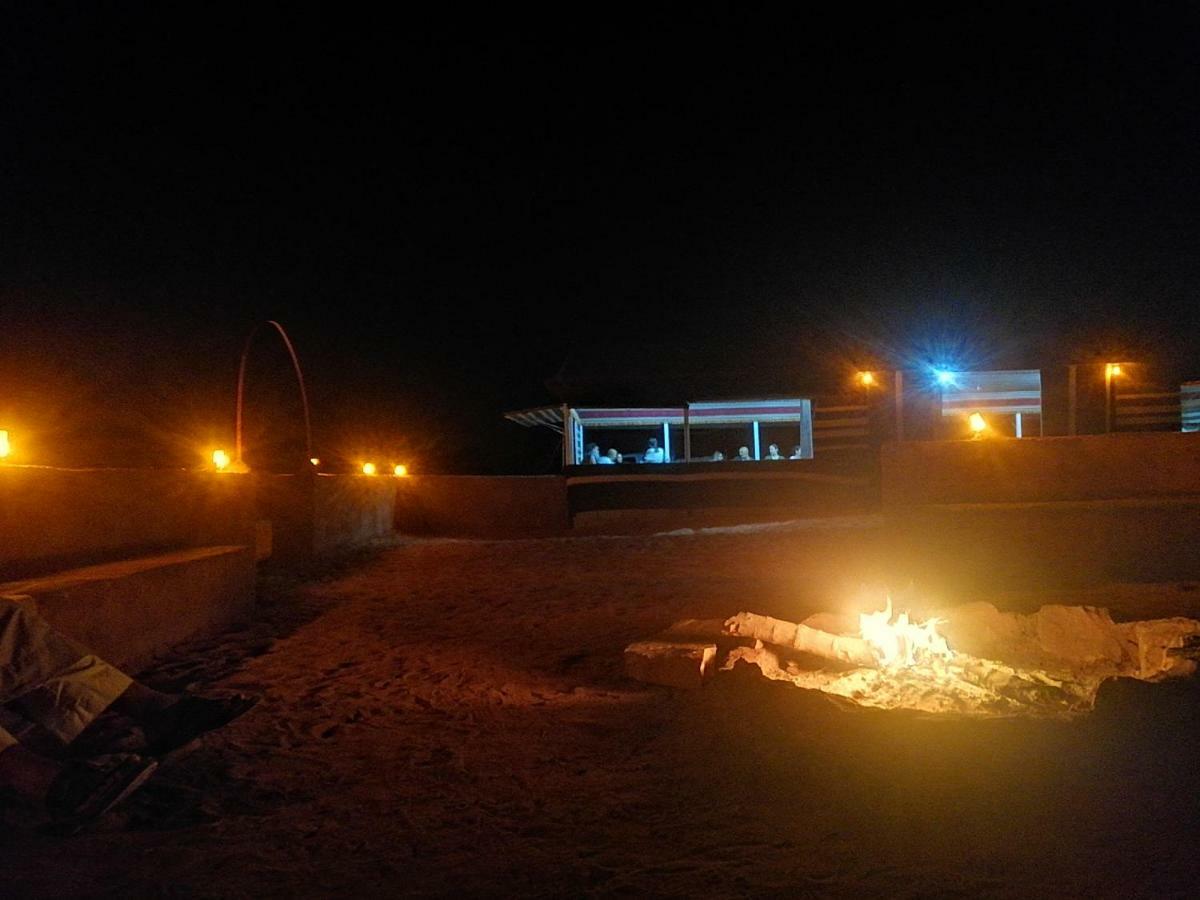 Hotel Omar Ghazi Camp Wadi Rum Zewnętrze zdjęcie