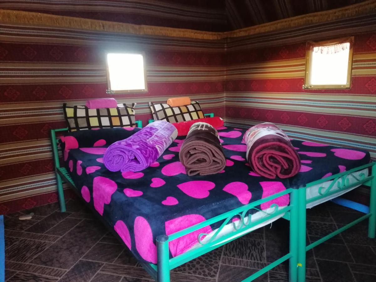 Hotel Omar Ghazi Camp Wadi Rum Zewnętrze zdjęcie